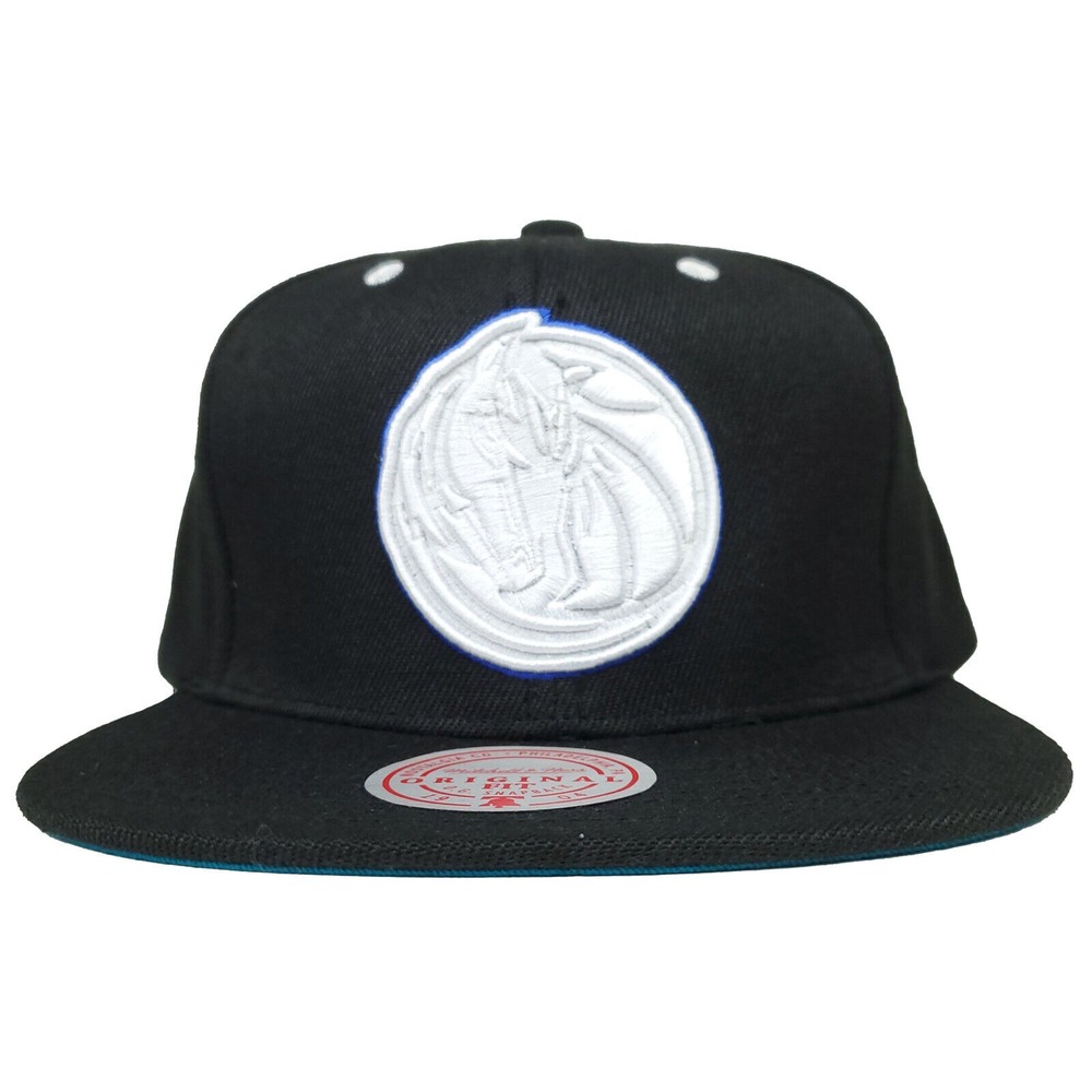 Dallas Mavs Mitchell & Ness Snapback Cap Hat‎ White 3D Logo Black Mavericks NWT